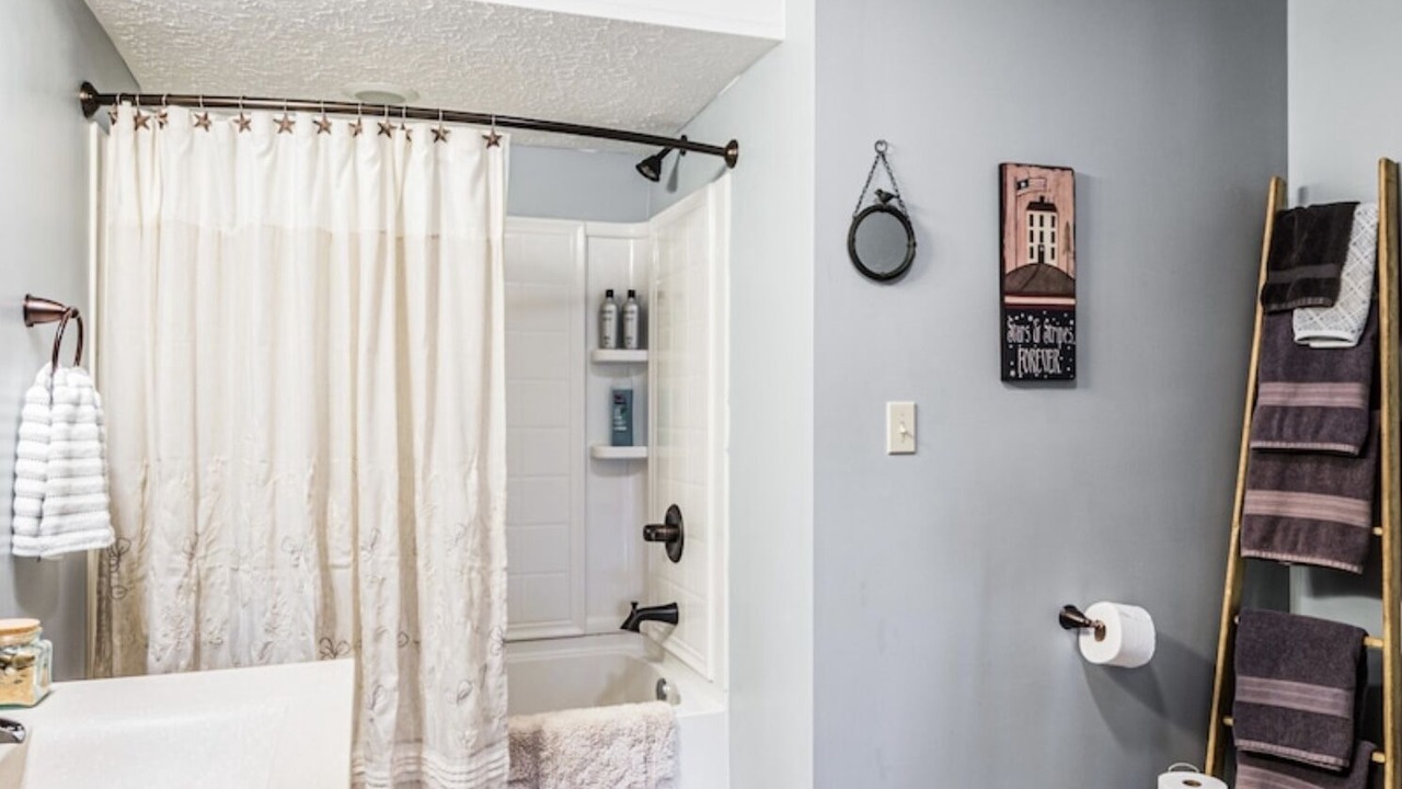 Photo of Bathroom in Penrod