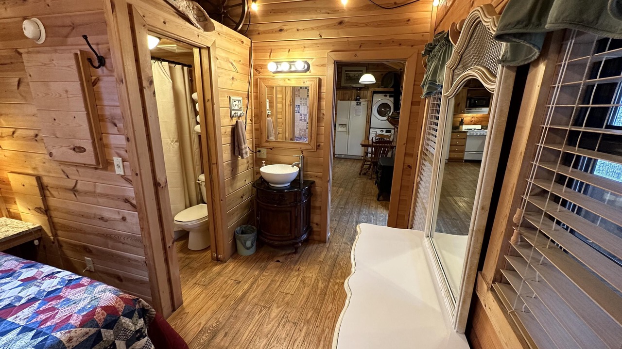 Photo of Bedroom in Candler
