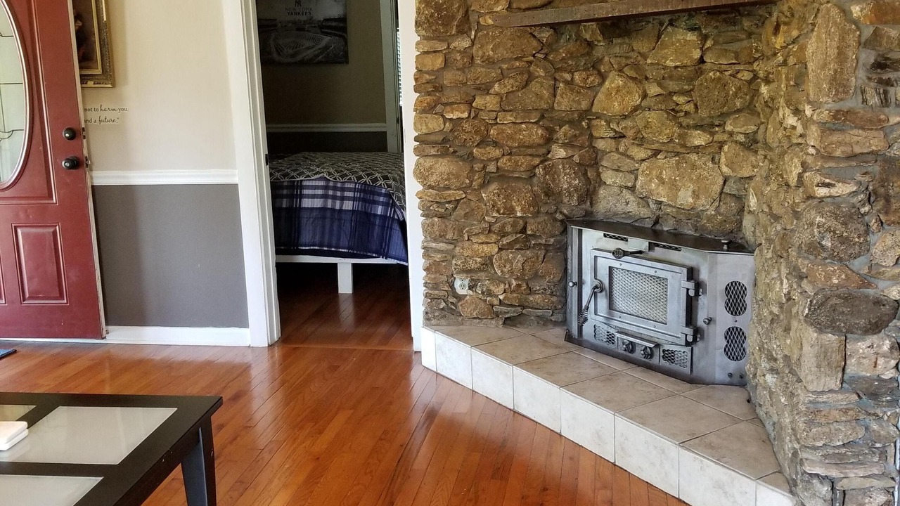 Photo of Livingroom in Woodfin