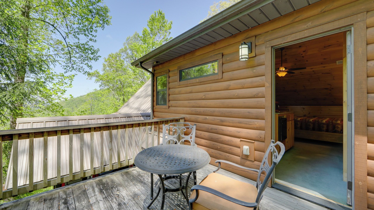 Photo of Patio Balcony in Bryson City