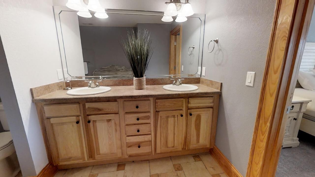 Photo of Bathroom in Bermuda Bay