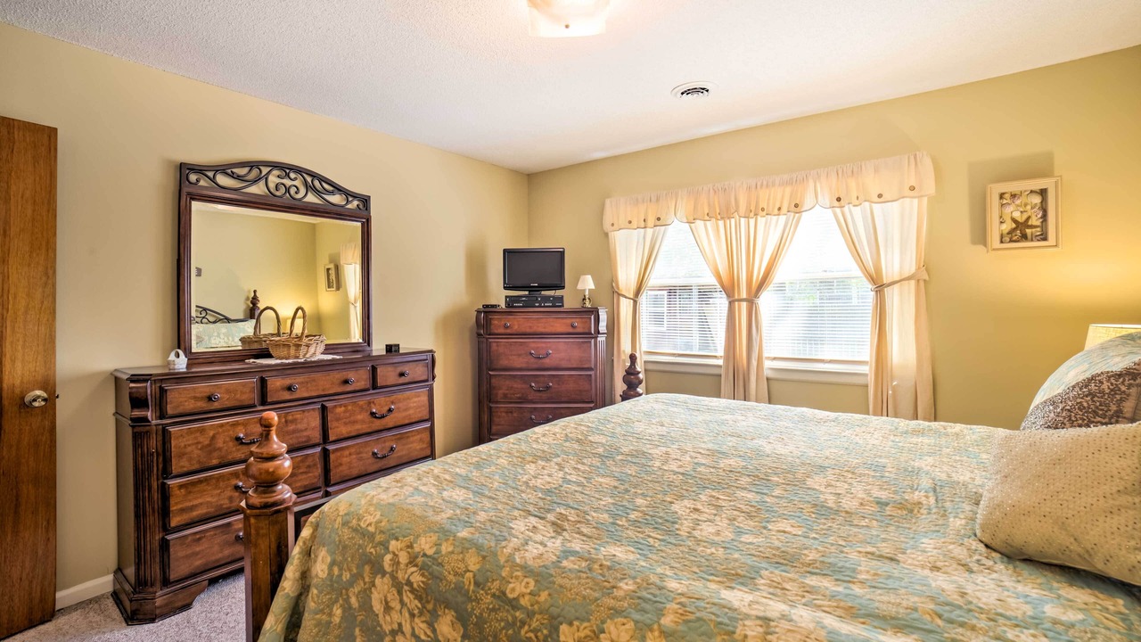 Photo of Bedroom in Tranquil Harbour