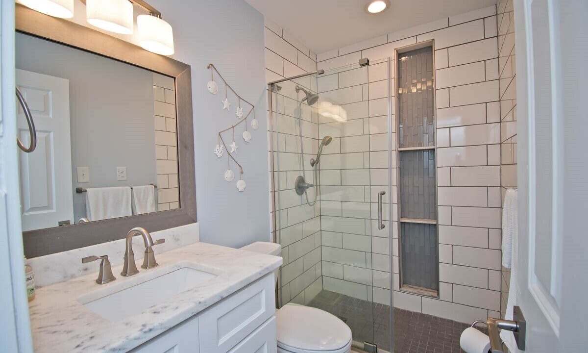 Photo of Bathroom in Pine Knoll Shores