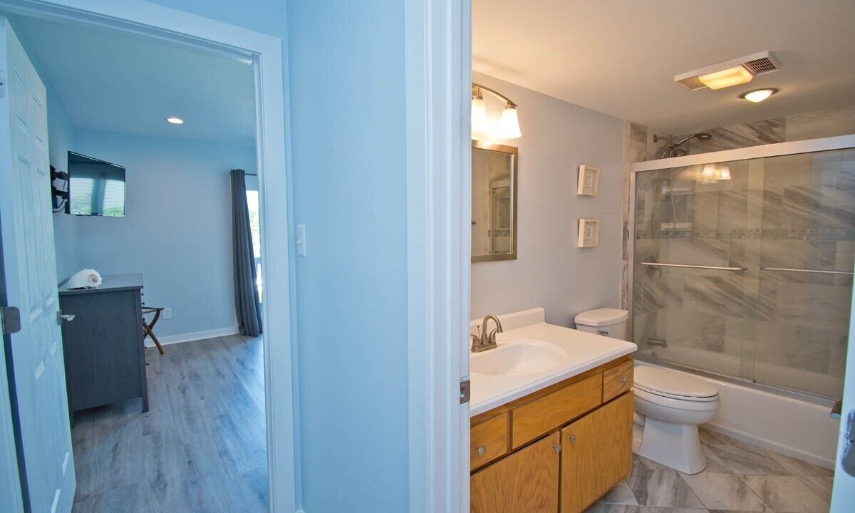 Photo of Bathroom in Pine Knoll Shores