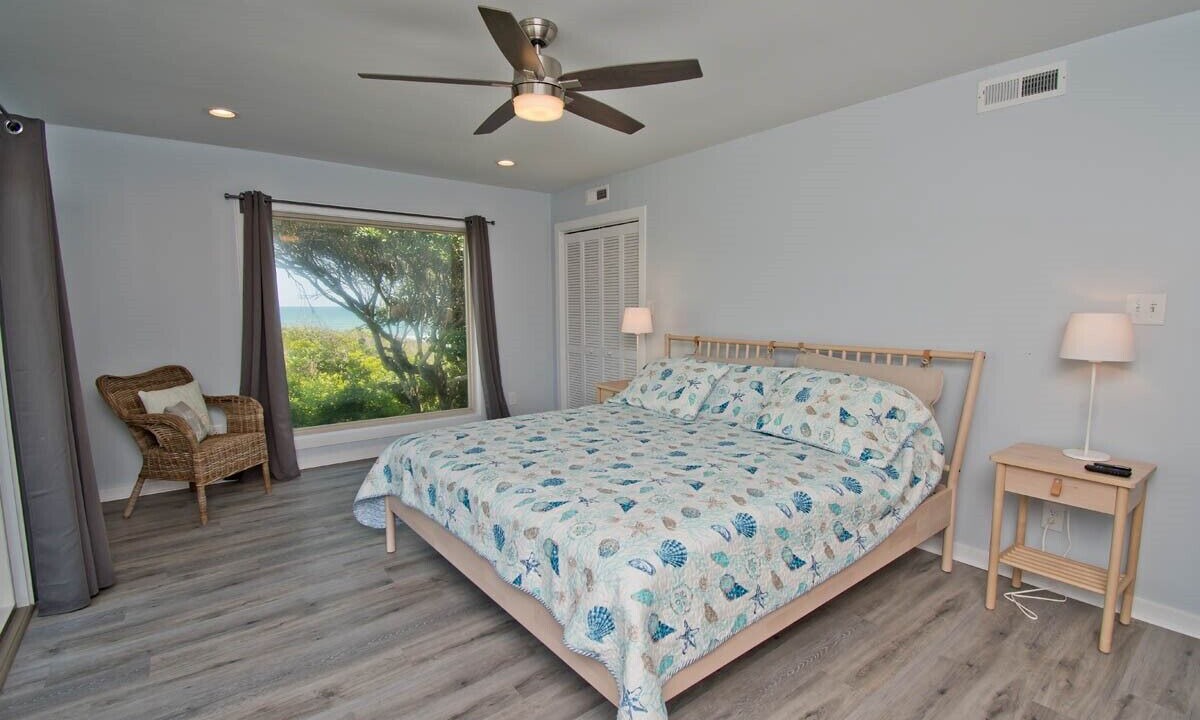 Photo of Others in Pine Knoll Shores
