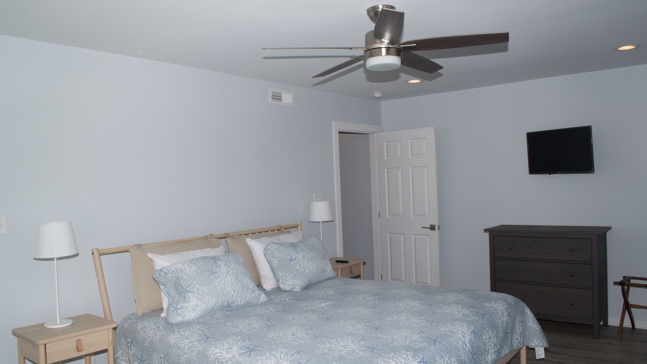 Photo of Others in Pine Knoll Shores