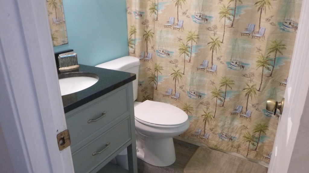 Photo of Bathroom in North Carolina Coast