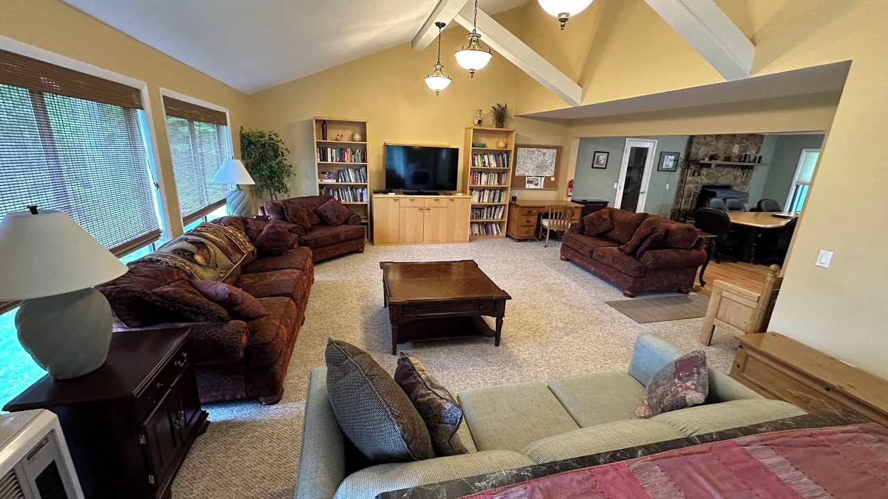 Photo of Bedroom in Robbinsville