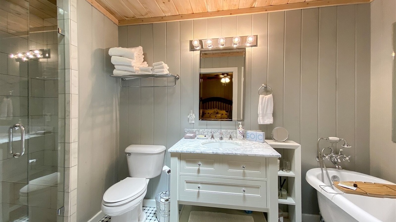 Photo of Bathroom in Highlands
