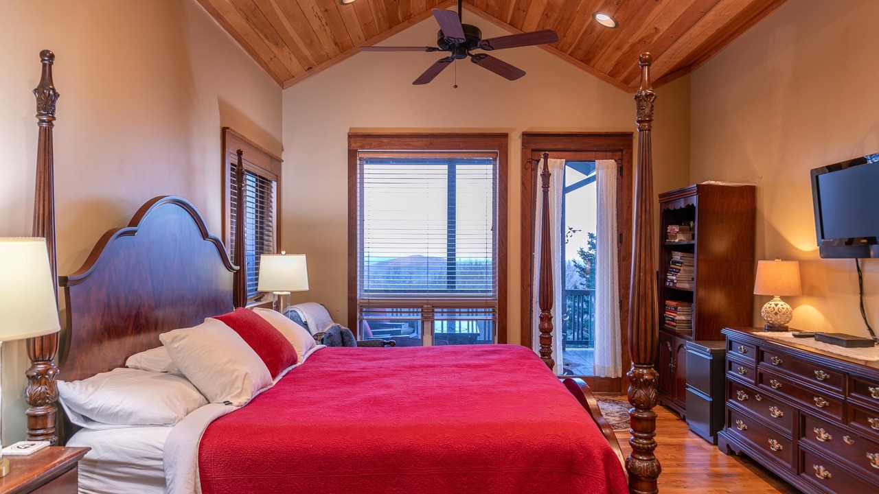 Photo of Bedroom in Boone