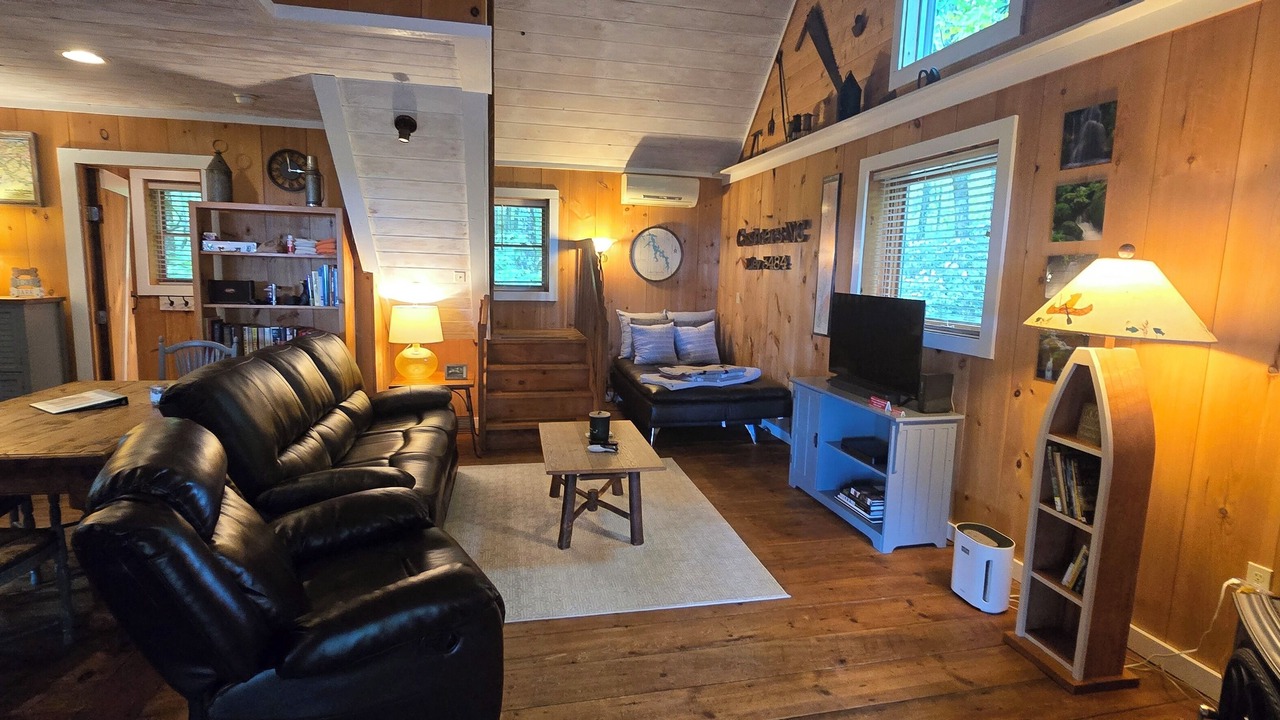 Photo of Livingroom in Glenville