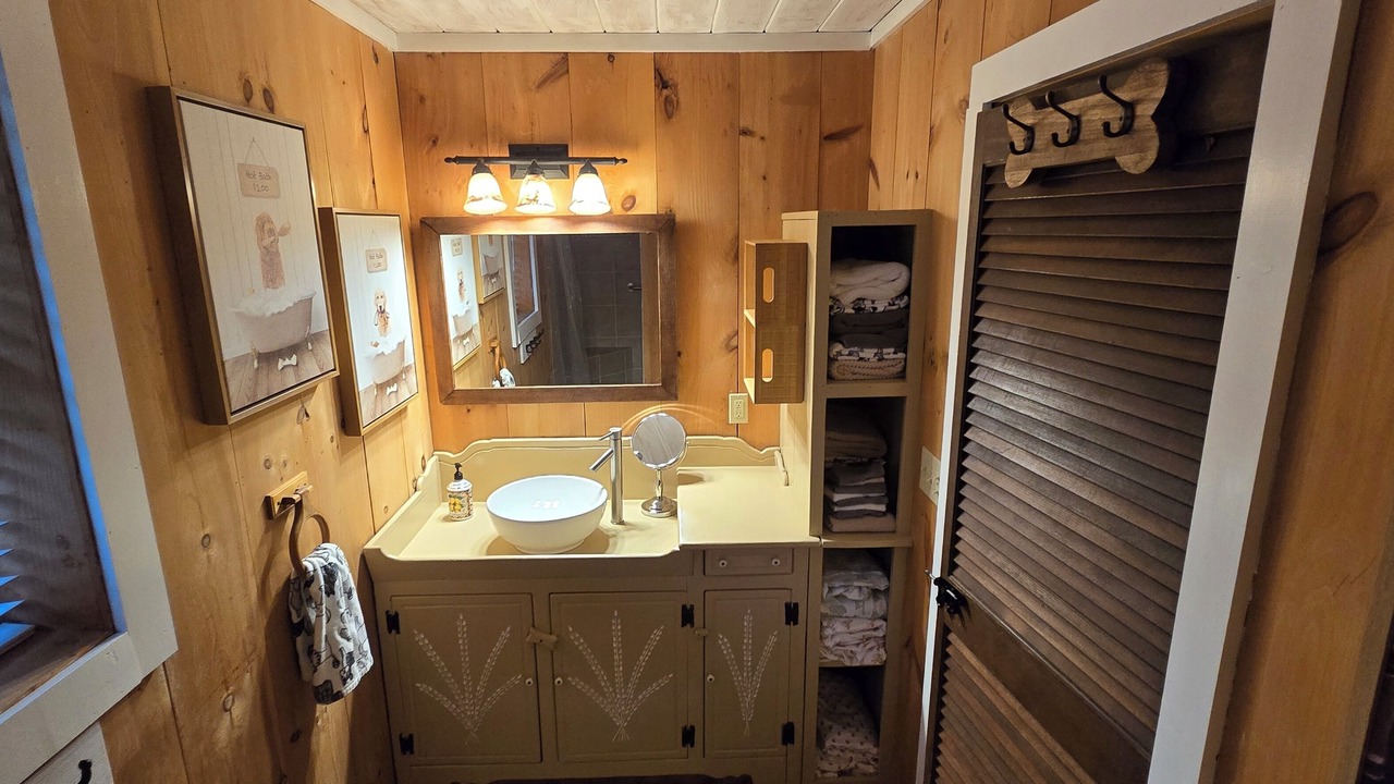 Photo of Bathroom in Glenville