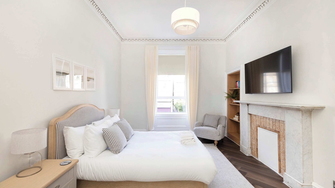 Photo of Bedroom in Leith