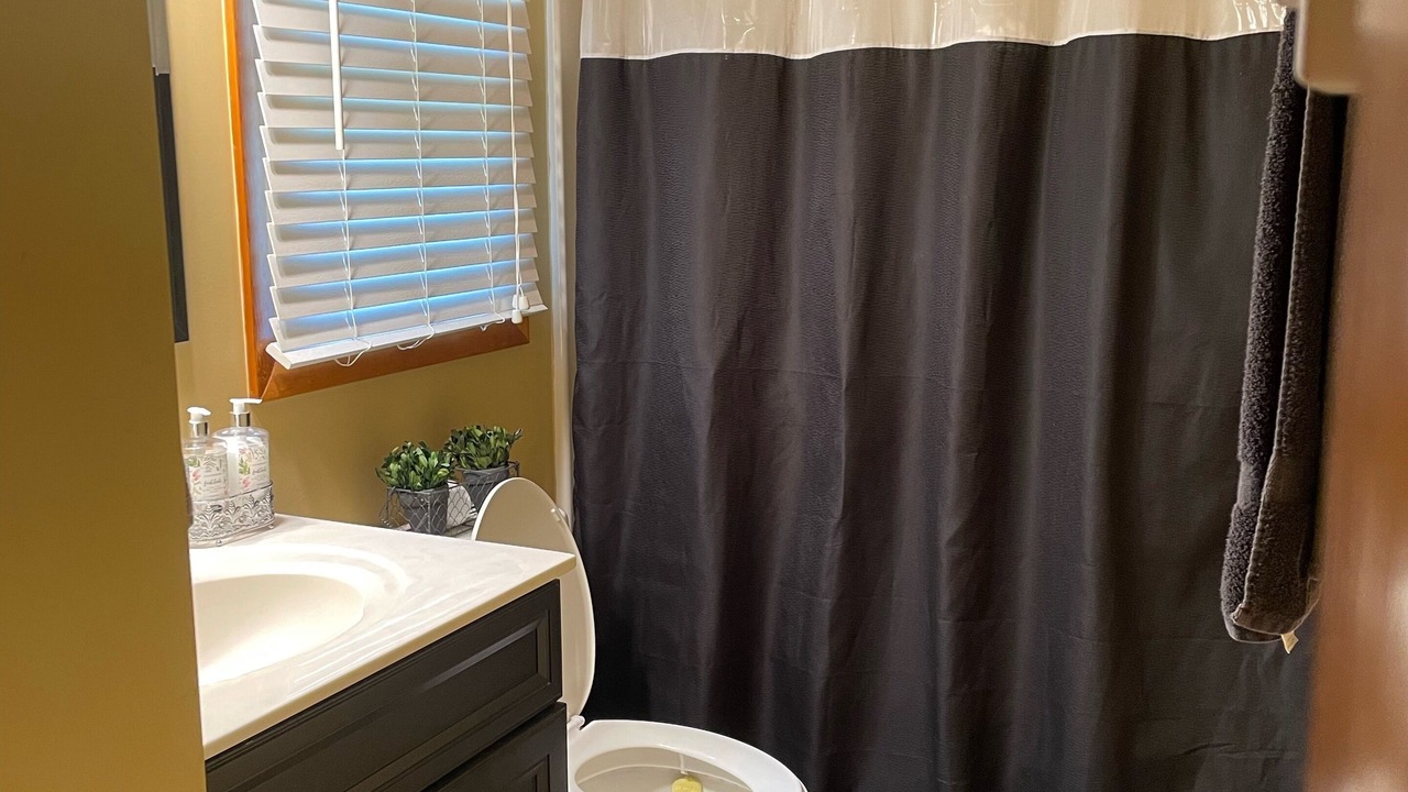 Photo of Bathroom in Maggie Valley