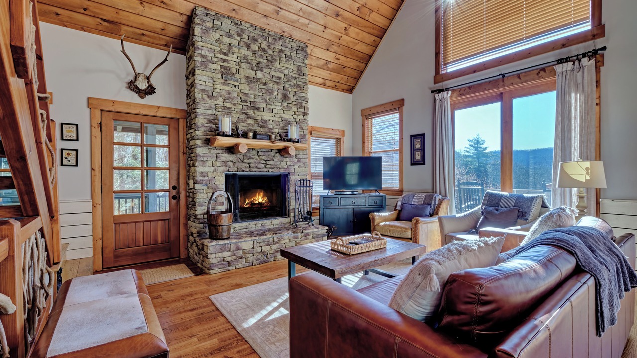 Photo of Livingroom in Cashiers