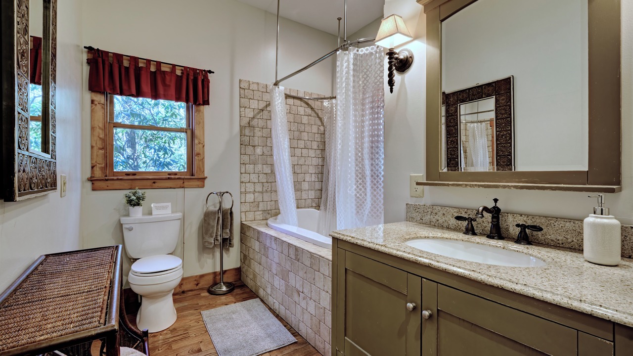 Photo of Bathroom in Cashiers