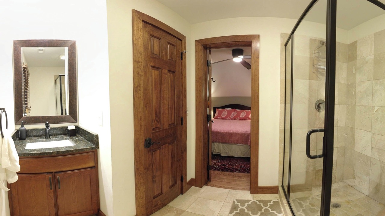 Photo of Bathroom in Arden