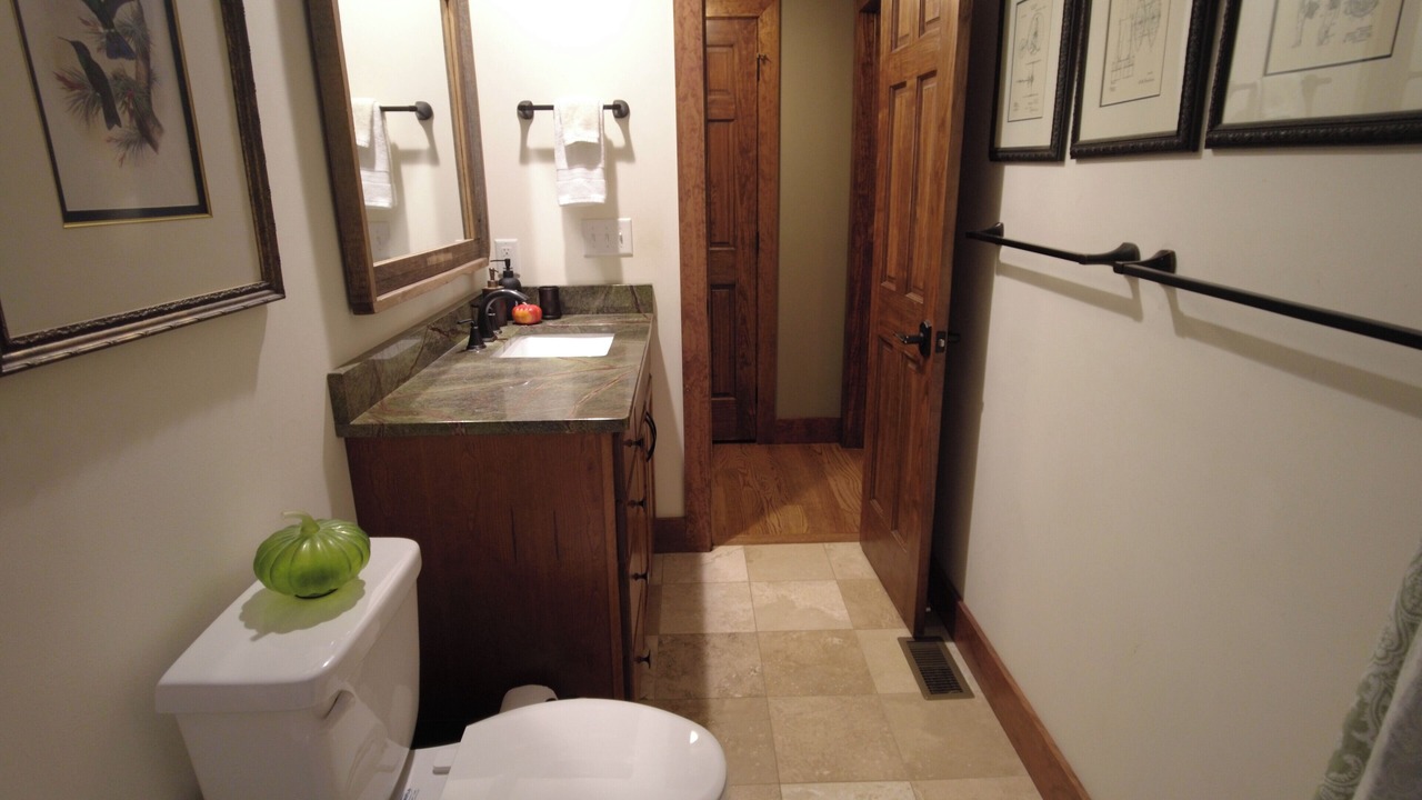 Photo of Bathroom in Arden