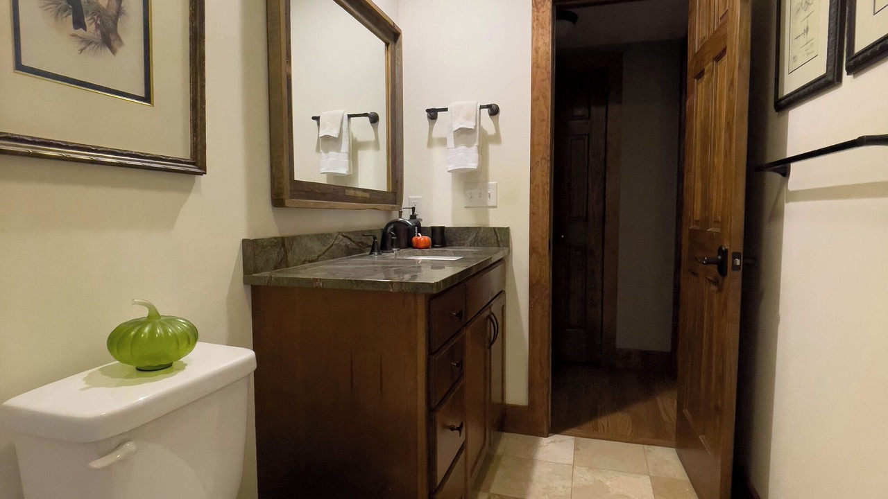 Photo of Bathroom in Arden