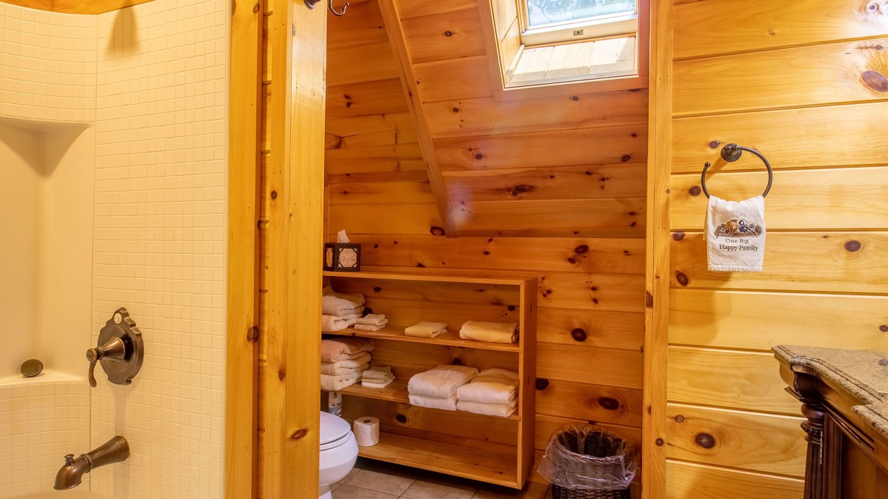 Photo of Bathroom in Cherokee