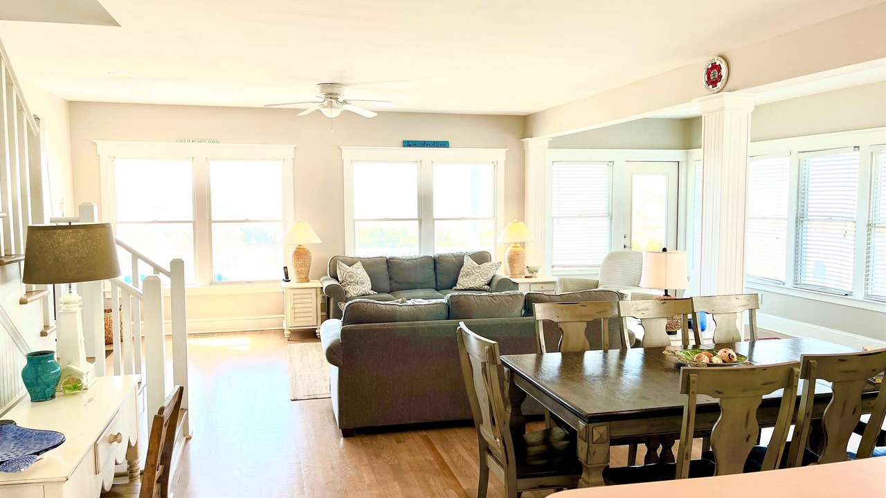 Photo of Livingroom in Flora's Bluff