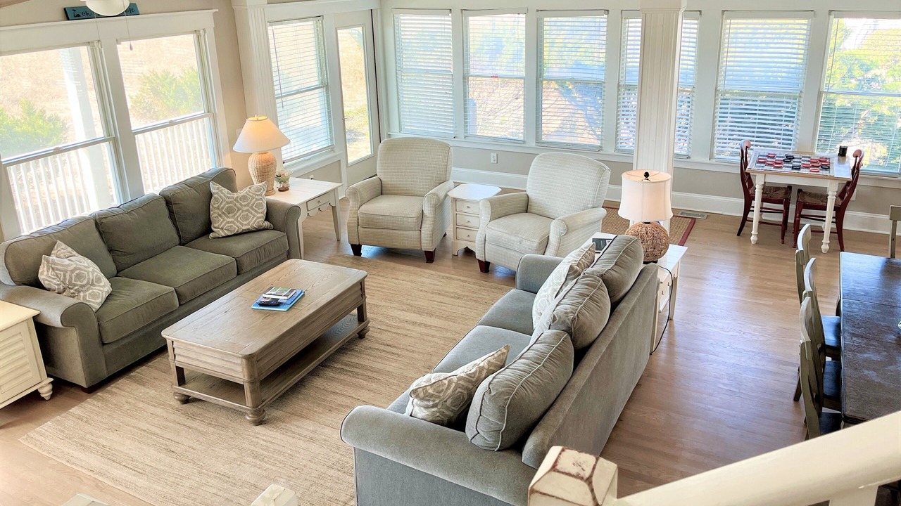Photo of Livingroom in Flora's Bluff