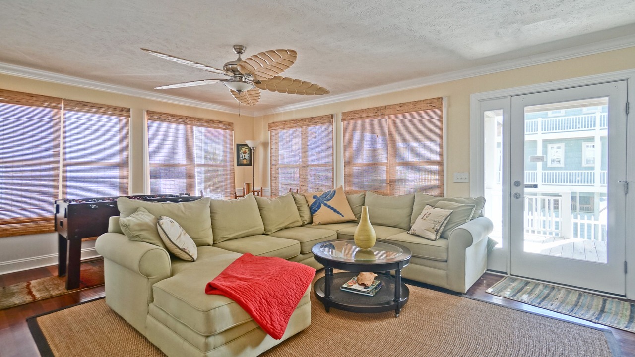 Photo of Livingroom in Ocean Isle Beach