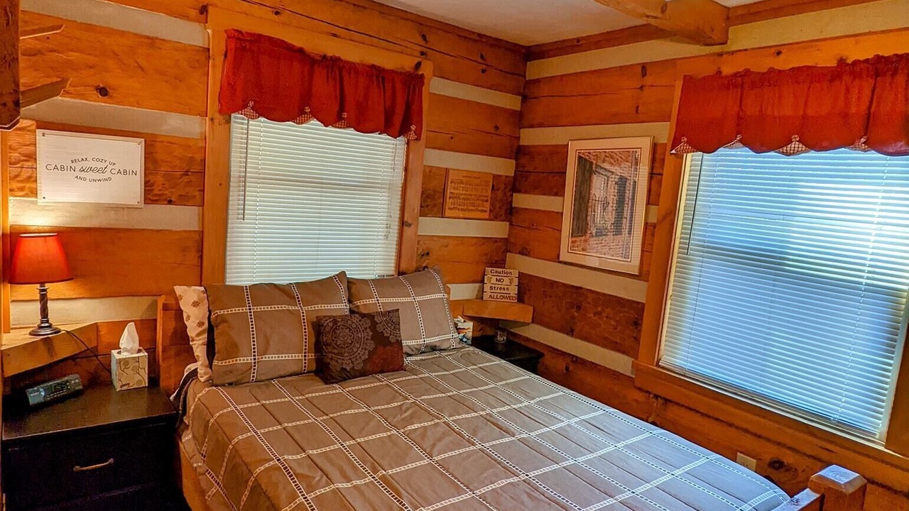 Photo of Bedroom in Traphill