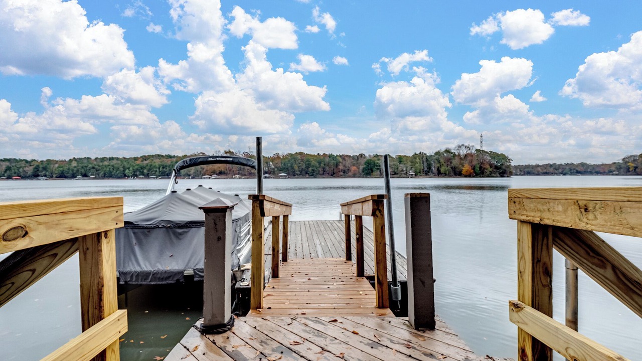 Photo of Outdoor in Mountain Island