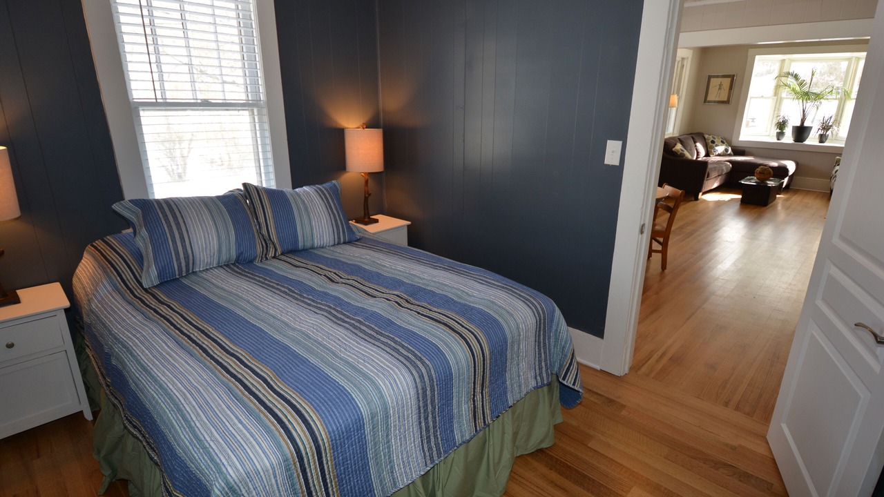 Photo of Bedroom in East End - Valley Street