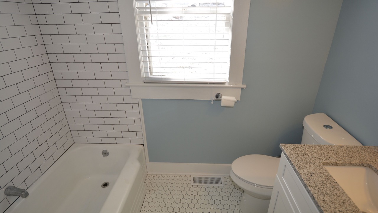 Photo of Bathroom in East End - Valley Street