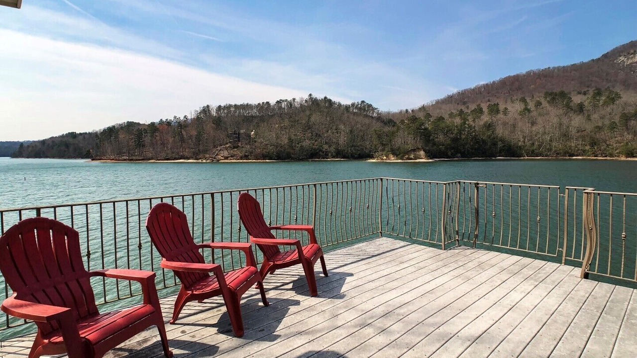 Photo of Patio Balcony in Lake Lure