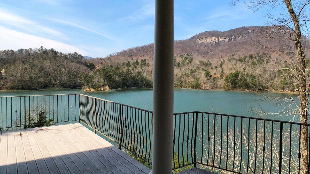 Photo of Patio Balcony in Lake Lure