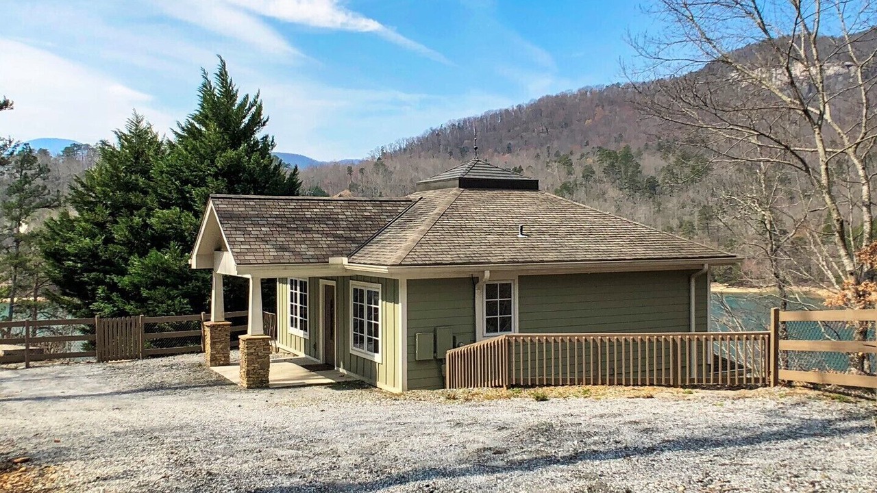 Photo of Outdoor in Lake Lure