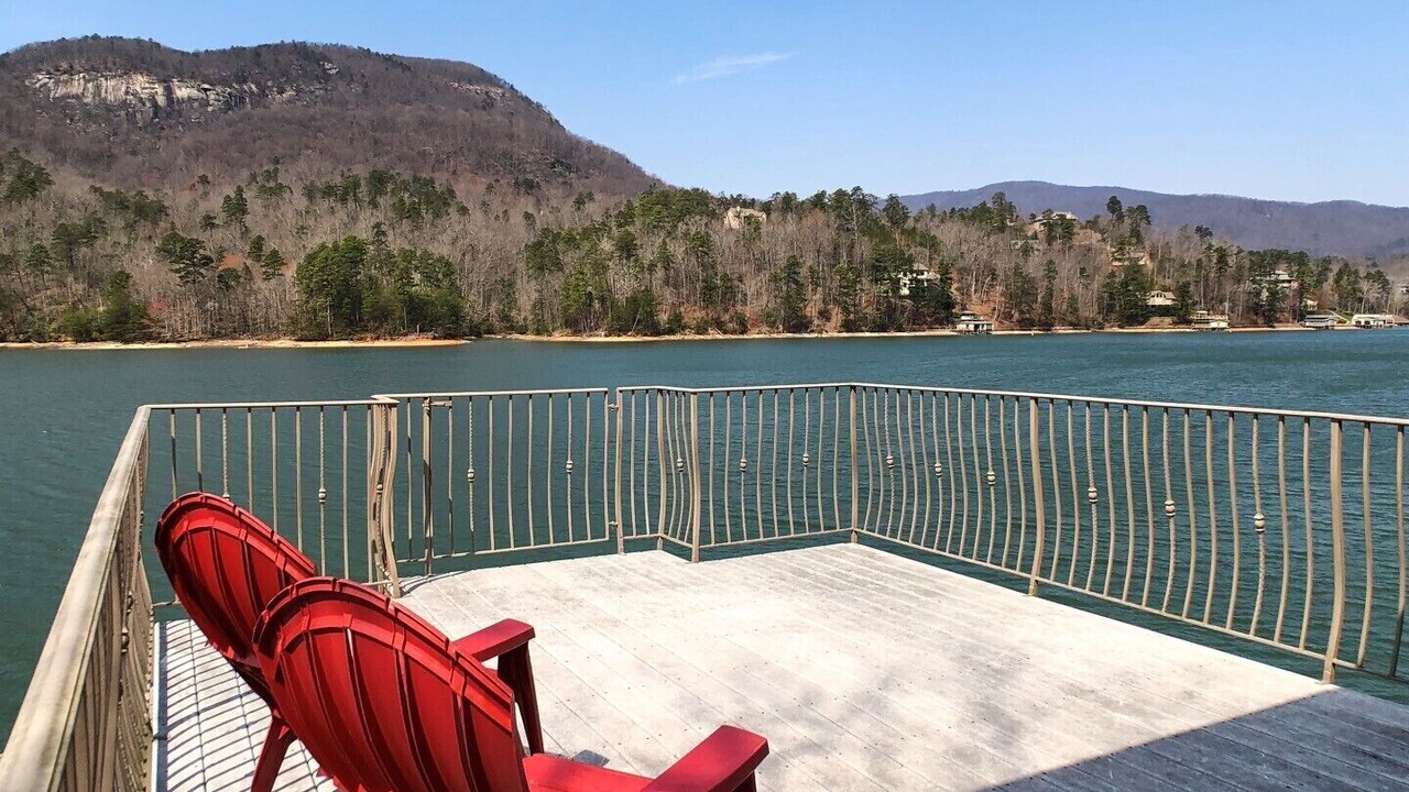 Photo of Patio Balcony in Lake Lure