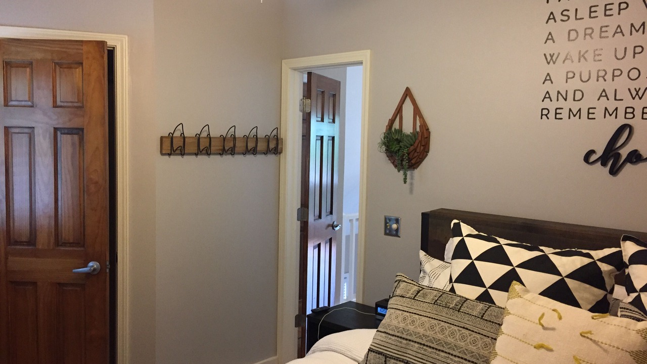 Photo of Bedroom in Southmont