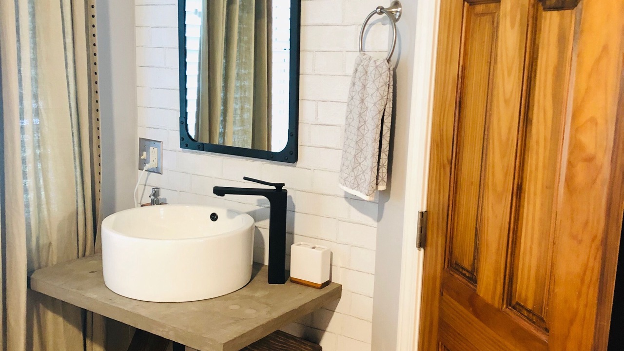 Photo of Bathroom in Southmont