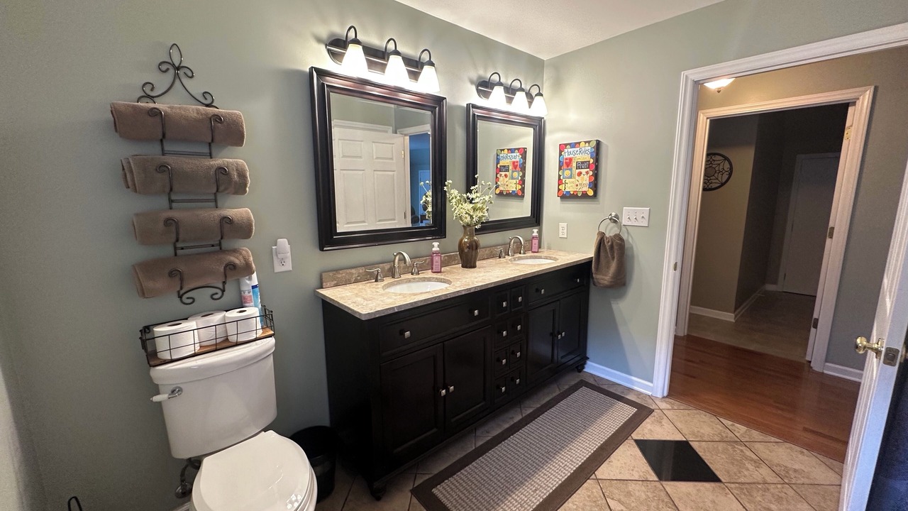 Photo of Bedroom in Lake Norman of Catawba