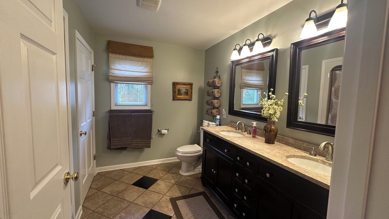 Photo of Bathroom in Lake Norman of Catawba