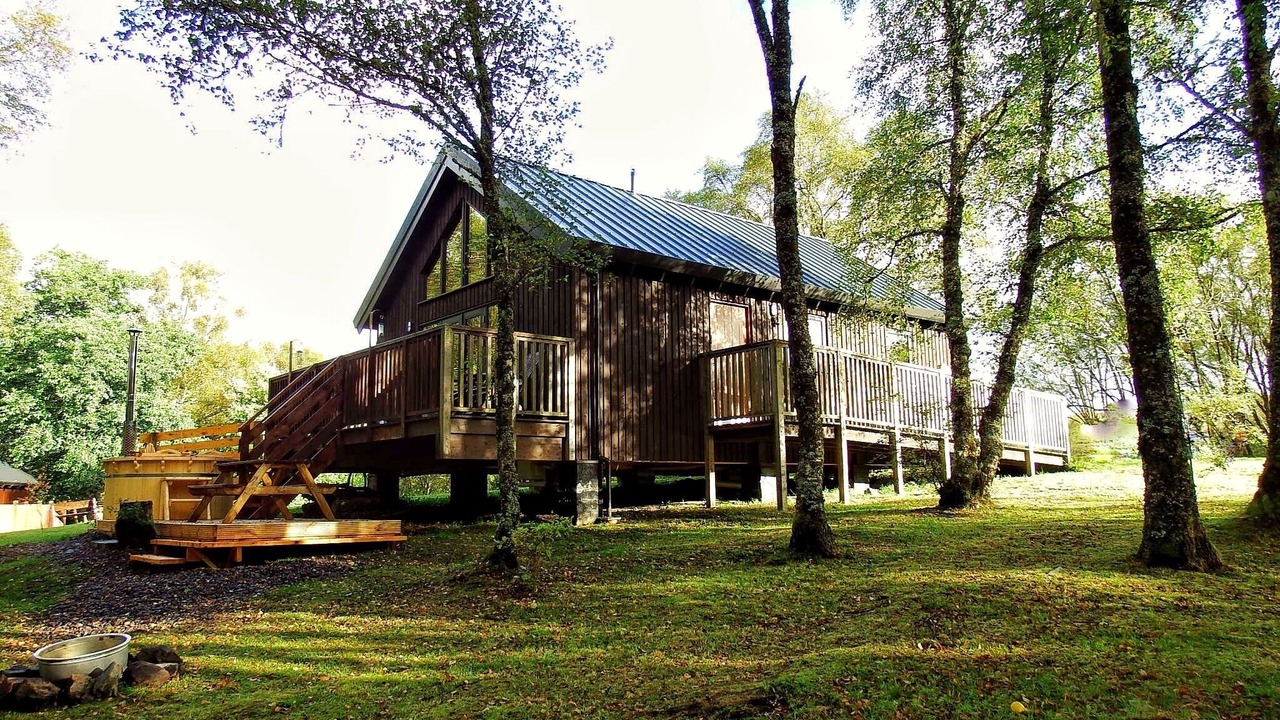 Photo of Outdoor in Dallavich