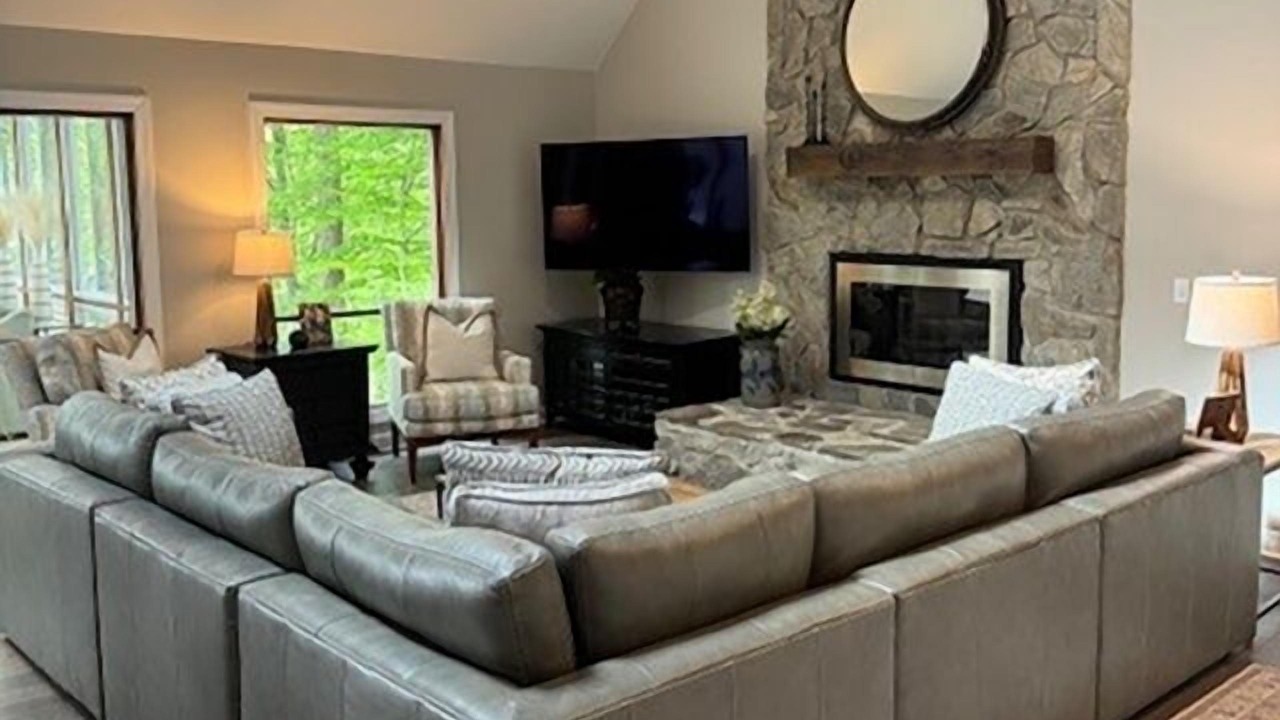Photo of Livingroom in Westlake Corner