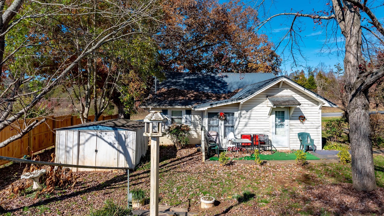 Photo of Outdoor in Morganton