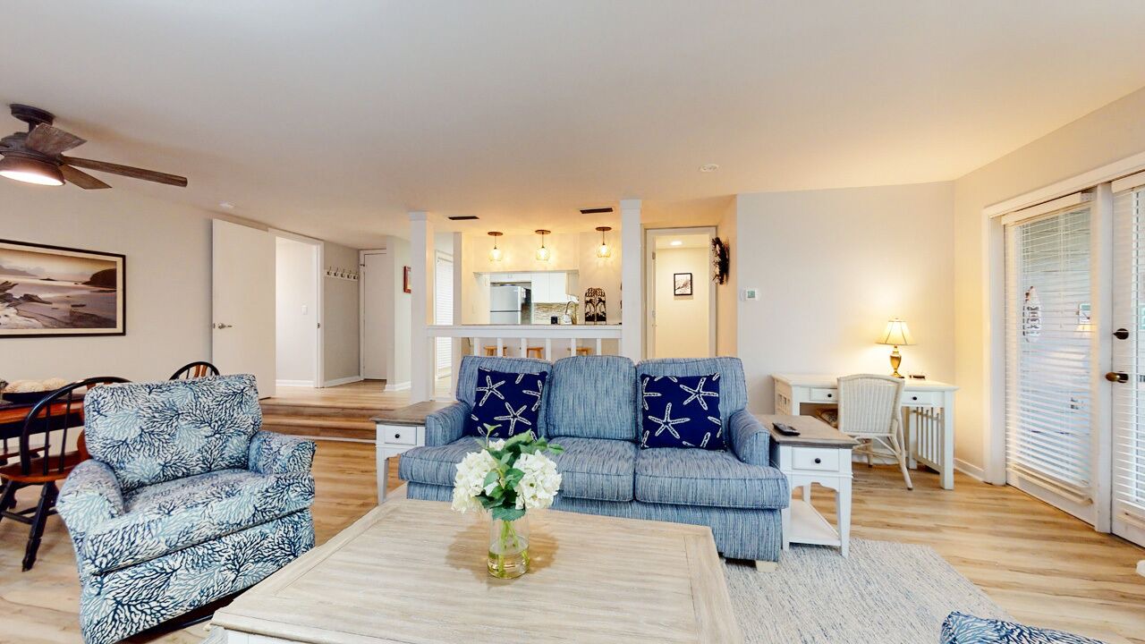 Photo of Livingroom in Palmetto Dunes