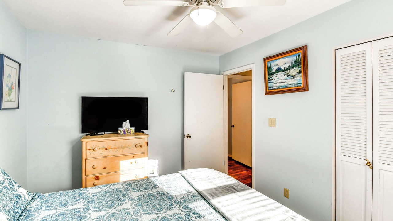 Photo of Bedroom in Newland