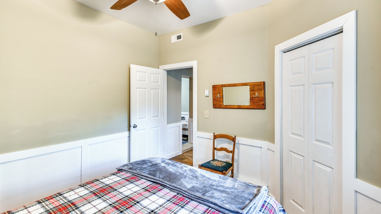 Photo of Bedroom in Newland