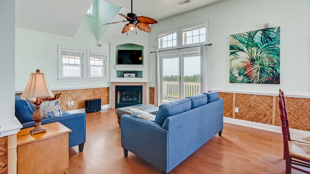 Photo of Bedroom in Wind Over Waves