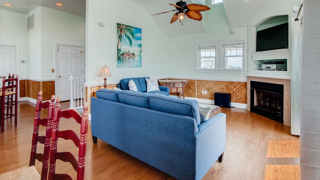 Photo of Bedroom in Wind Over Waves