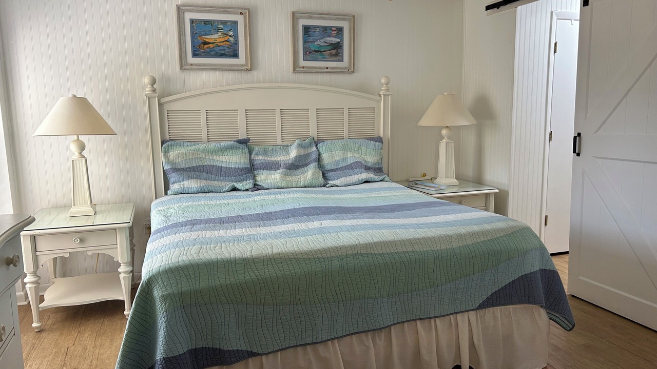 Photo of Bedroom in Indian Beach