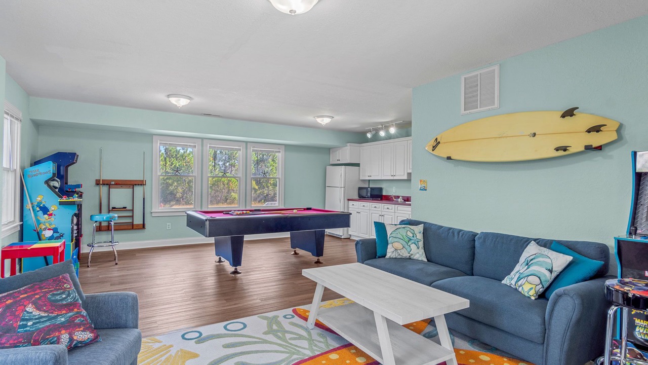 Photo of Bedroom in Wind Over Waves