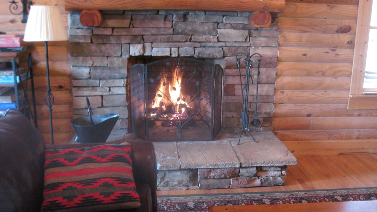 Photo of Livingroom in Seven Devils